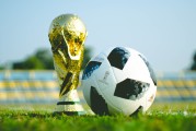 2026 热门瑜伽垫材质调研报告：TPE 与天然橡胶在防滑性与环保指标上的实测。